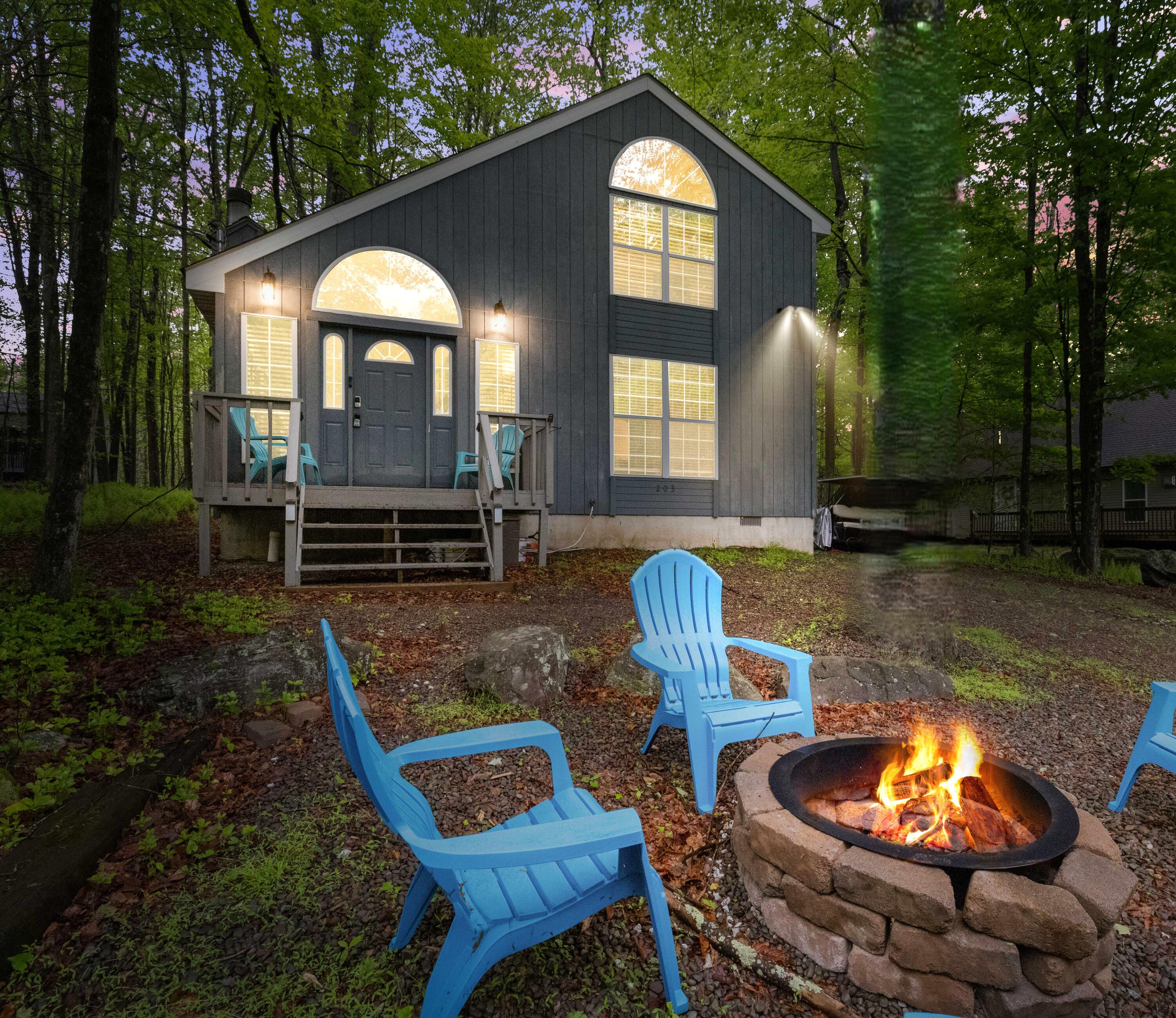 203 Wyomissing Drive, Pocono Lake, Pennsylvania image 1