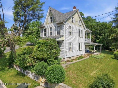 Homes For Sale - 4305 Main Street<br/> Lehigh County, Slatington, PA 18080