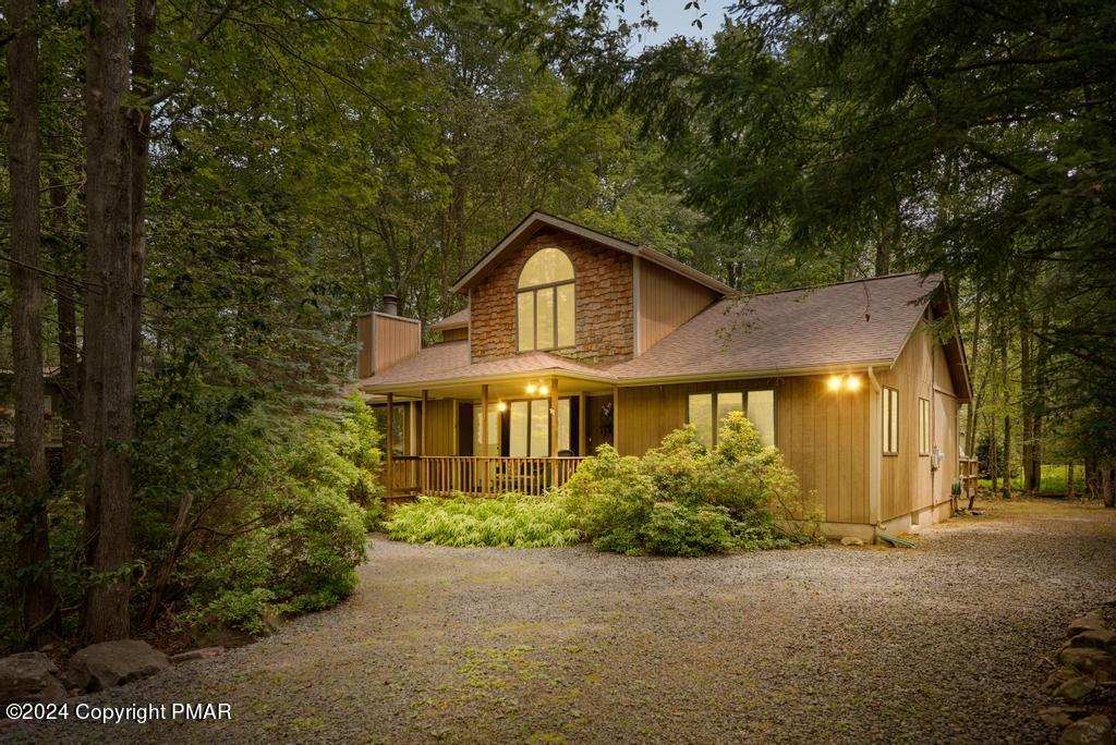 5528 Fox Run, Pocono Pines, Pennsylvania image 1