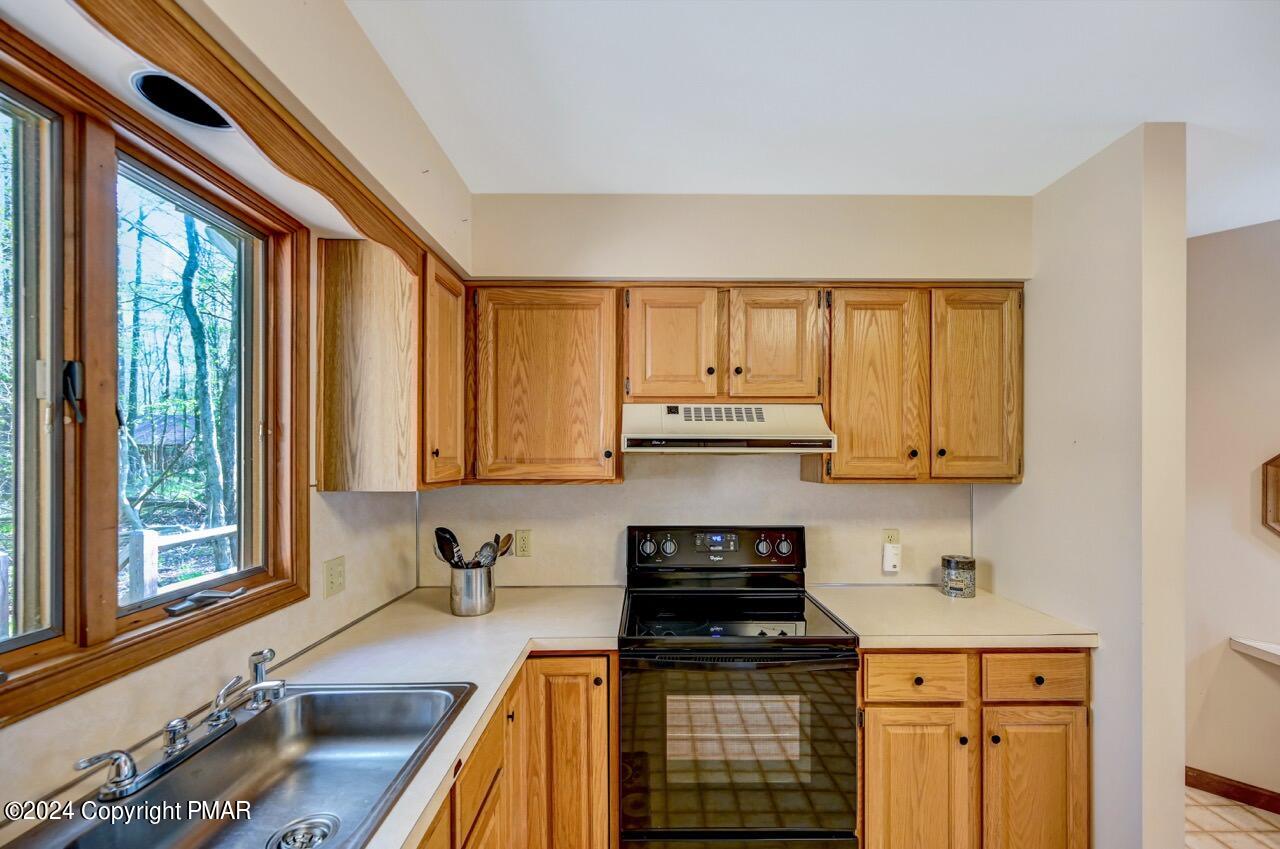 5528 Fox Run, Pocono Pines, Pennsylvania image 16