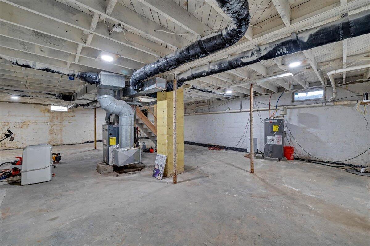 336 E Brown St Street, East Stroudsburg, Pennsylvania image 38