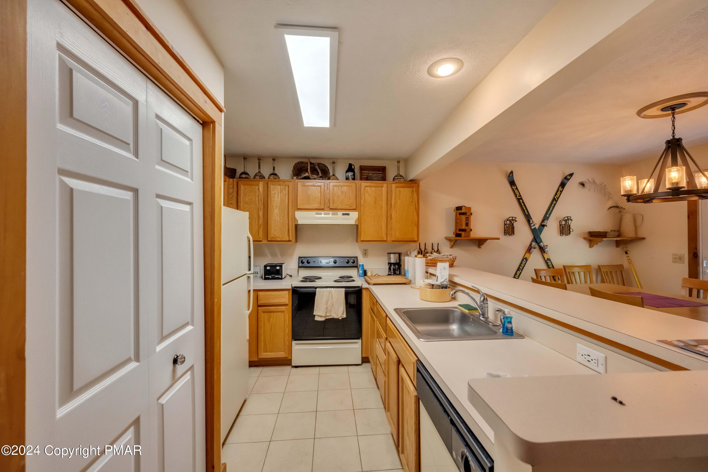 472 Spruce Drive, Tannersville, Pennsylvania image 8