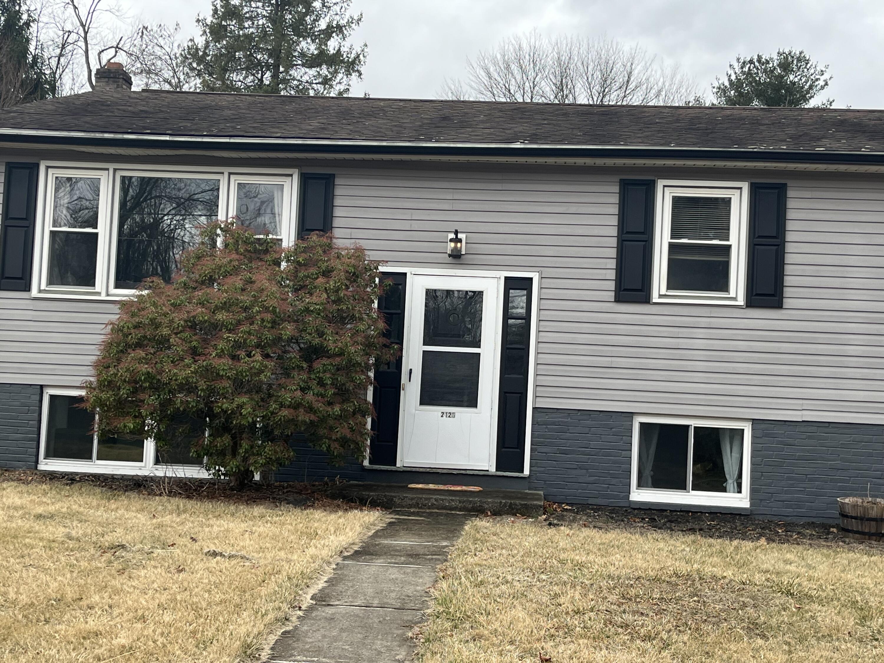 753 Seneca Way, Stroudsburg, Pennsylvania image 2
