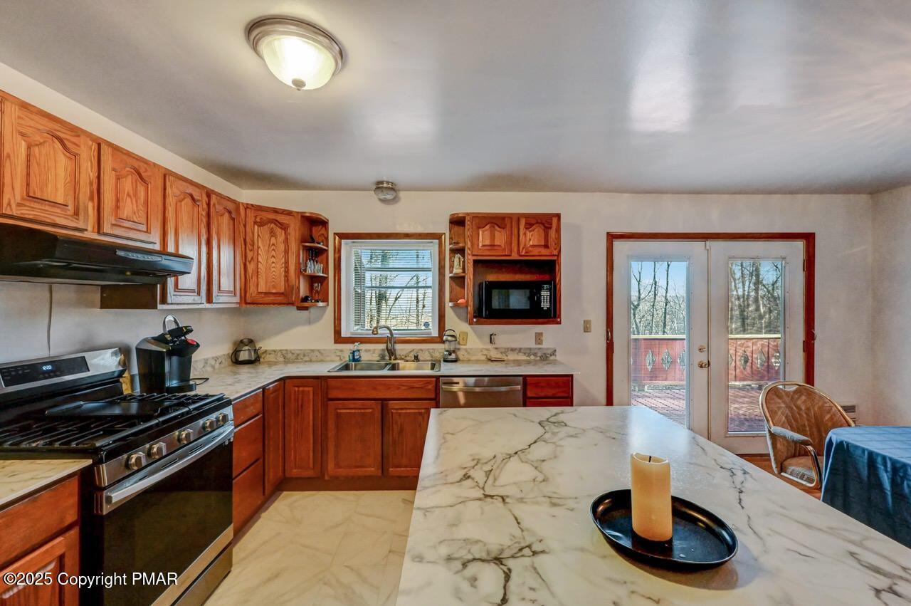 332 Pocono Boulevard, Bushkill, Pennsylvania image 14