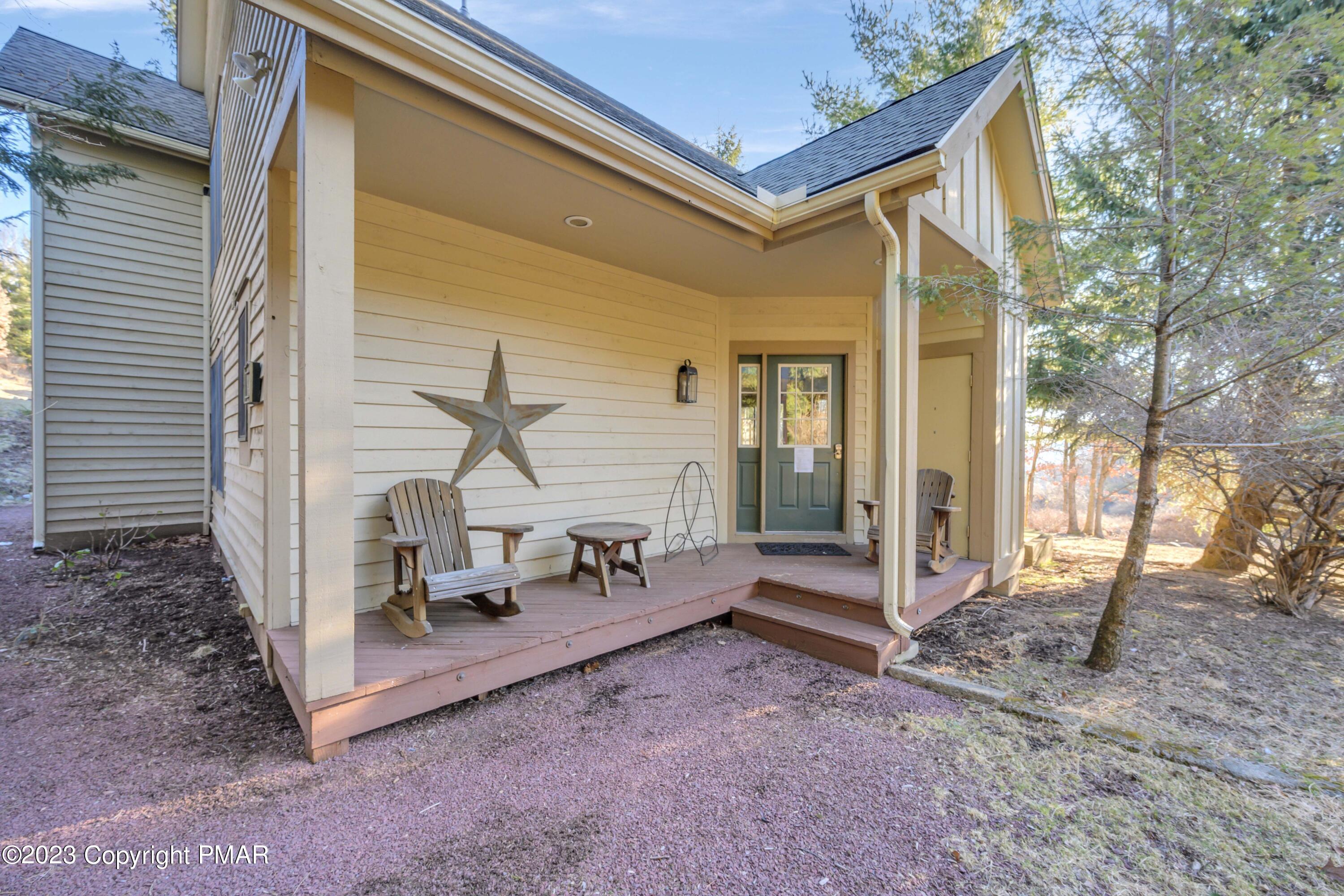 411 Hickory Drive, Tannersville, Pennsylvania image 6