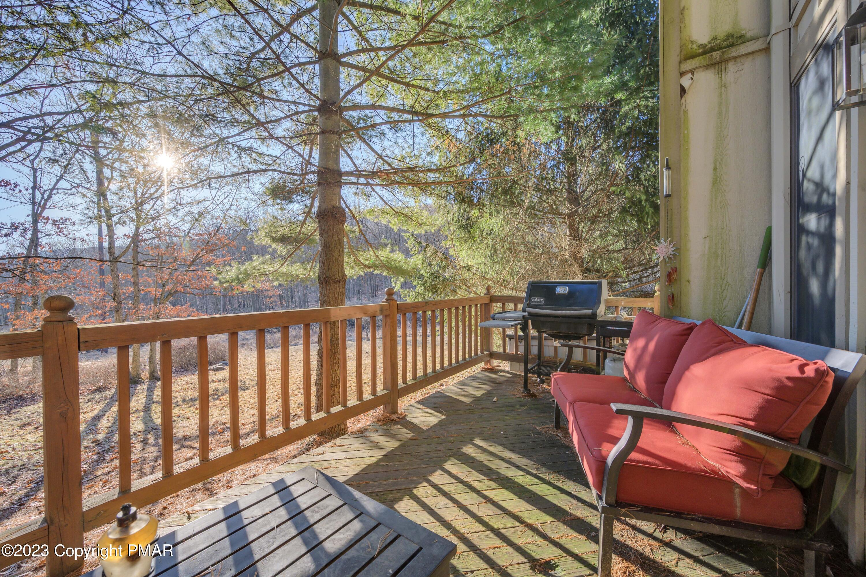 411 Hickory Drive, Tannersville, Pennsylvania image 29