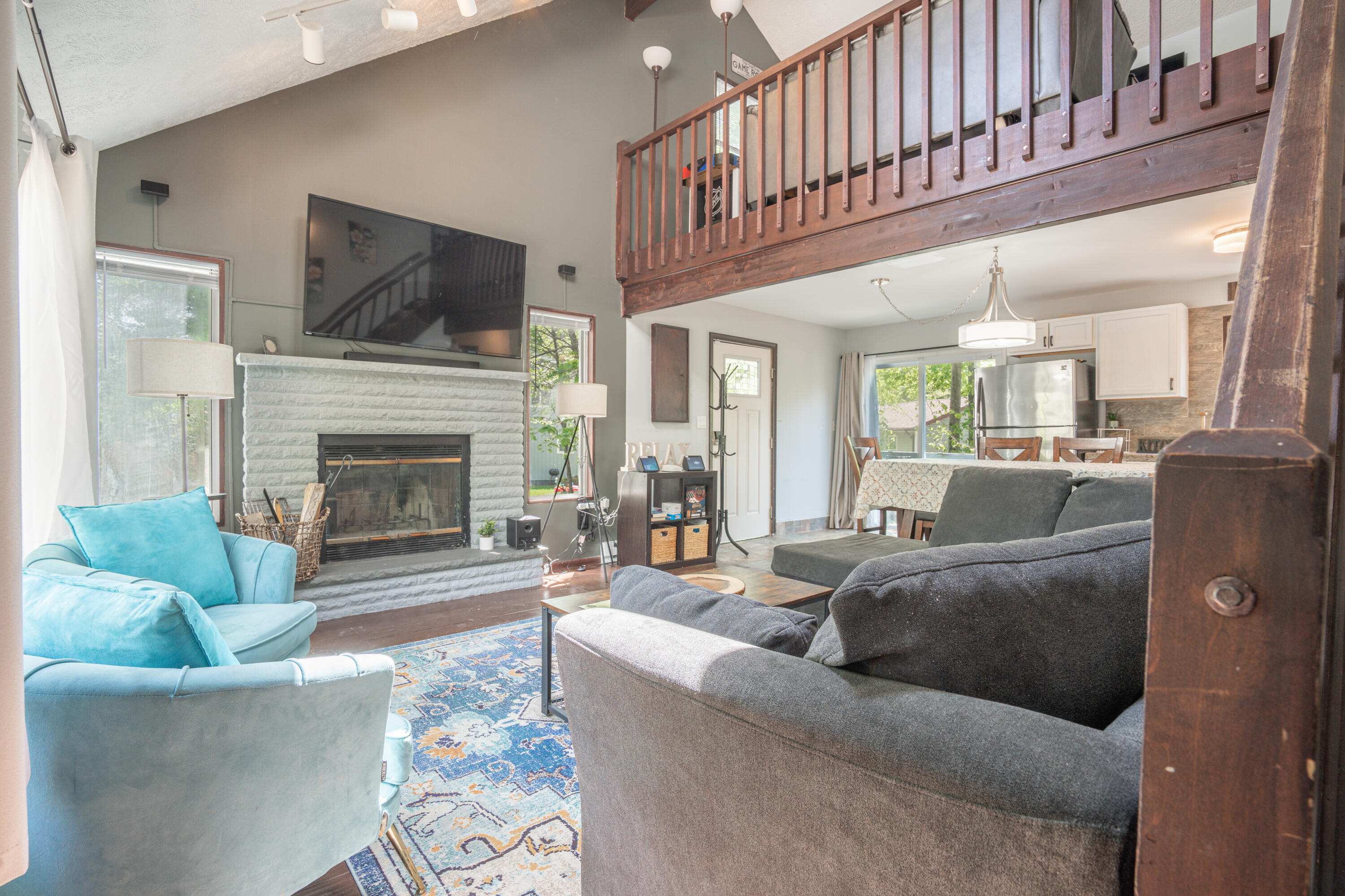 7572 Eagle Rock Drive