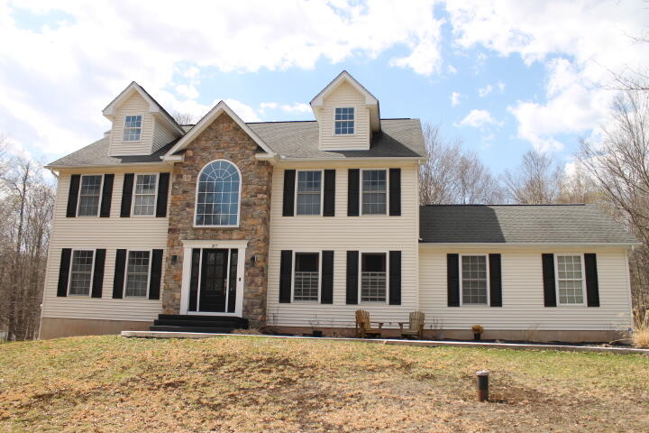 317 Scenic Drive, Blakeslee, Pennsylvania image 1