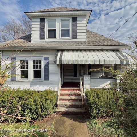 815 York Avenue Avoca PA 18641