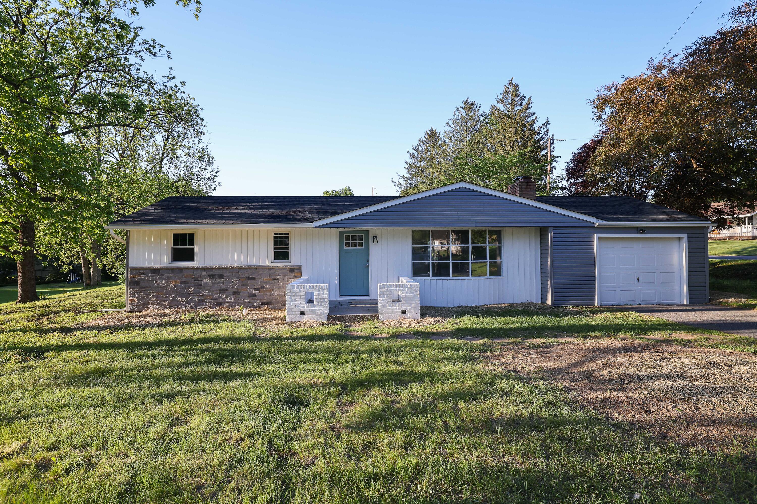 450 Walnut Drive, Northampton, Pennsylvania image 1