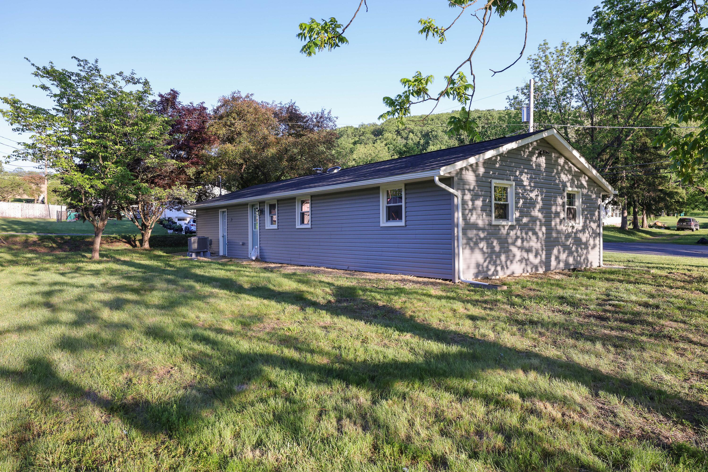 450 Walnut Drive, Northampton, Pennsylvania image 25