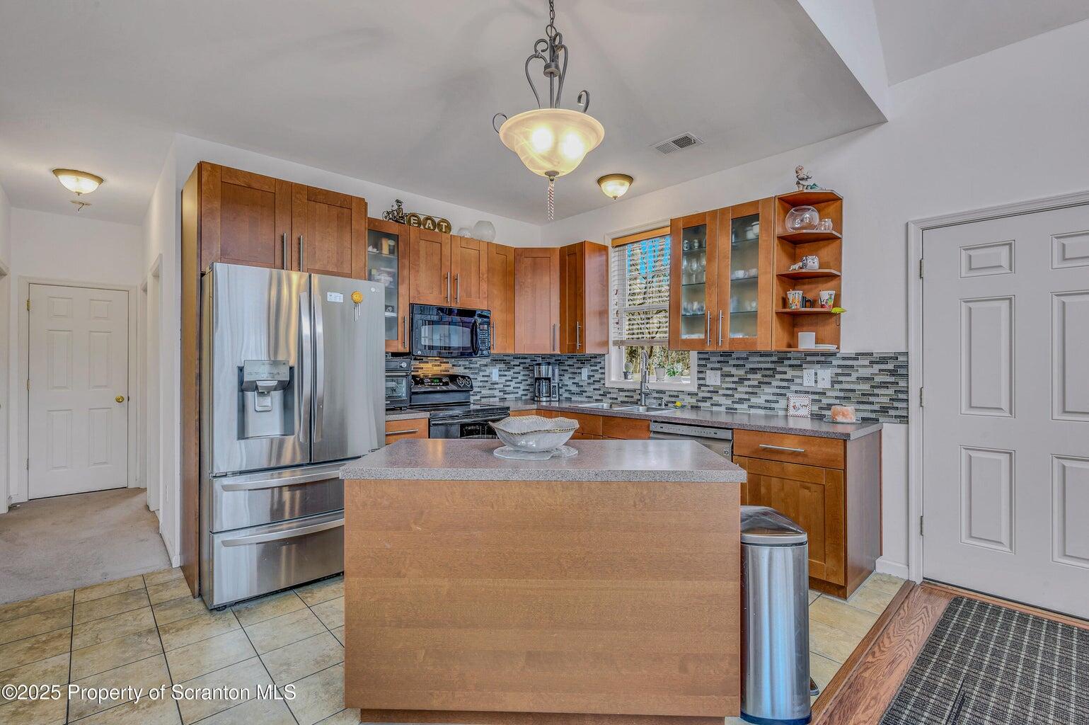 27 Lake Natalie Drive, Gouldsboro, Pennsylvania image 35