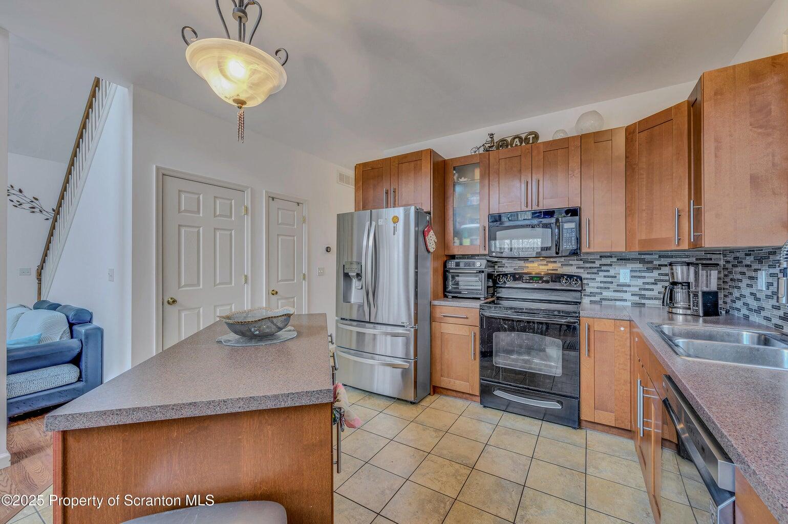 27 Lake Natalie Drive, Gouldsboro, Pennsylvania image 21