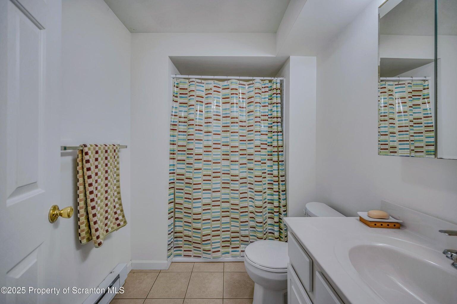 27 Lake Natalie Drive, Gouldsboro, Pennsylvania image 17