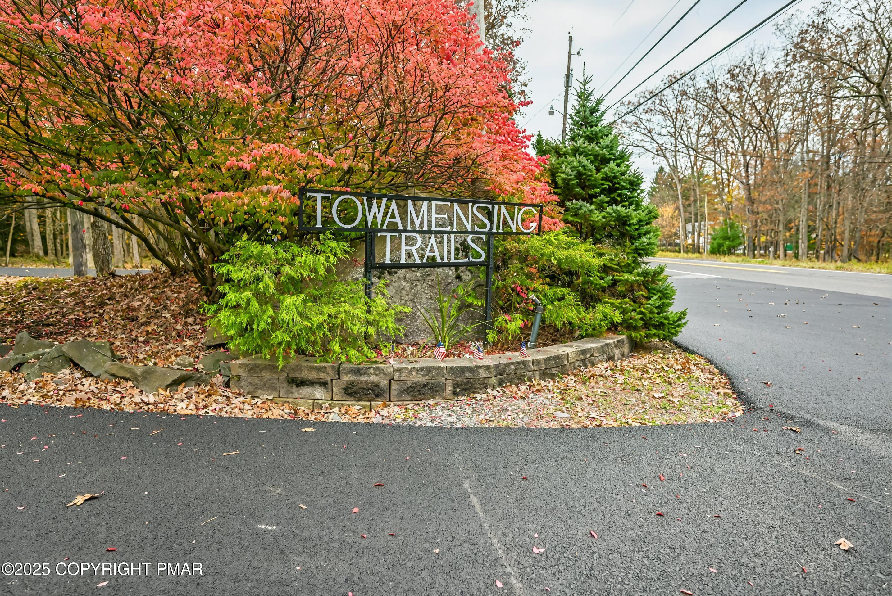 D2122 Lindbergh Circle