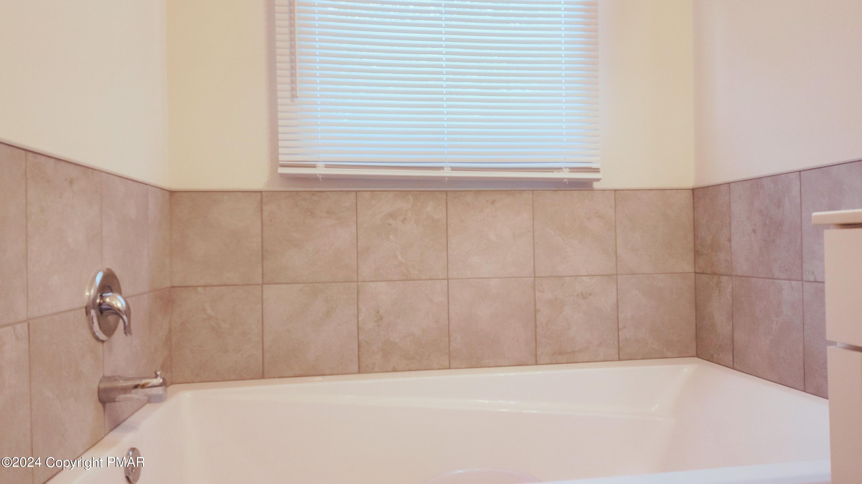 124 Elm Drive, Blakeslee, Pennsylvania image 14