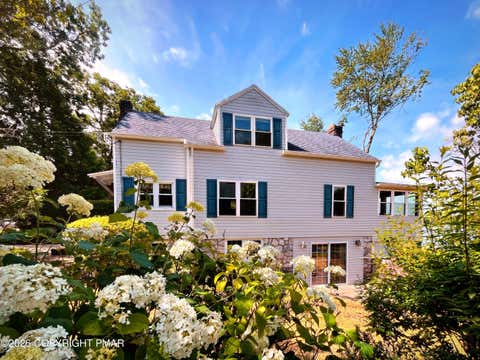 Homes For Sale - 1101 Lakeview Drive<br/> Luzerne County, White Haven, PA 18661