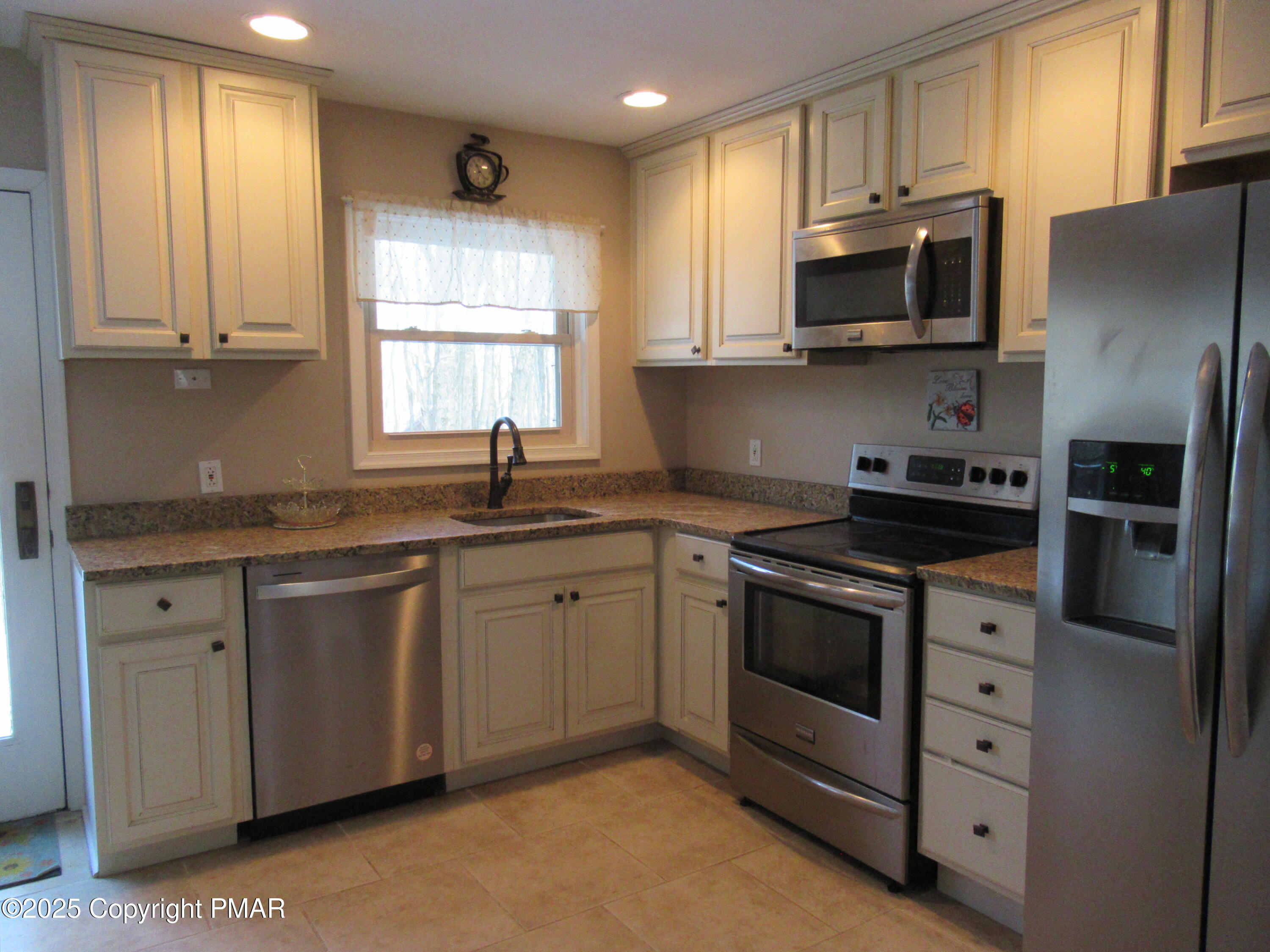 22 Estates Drive, Lake Harmony, Pennsylvania image 7
