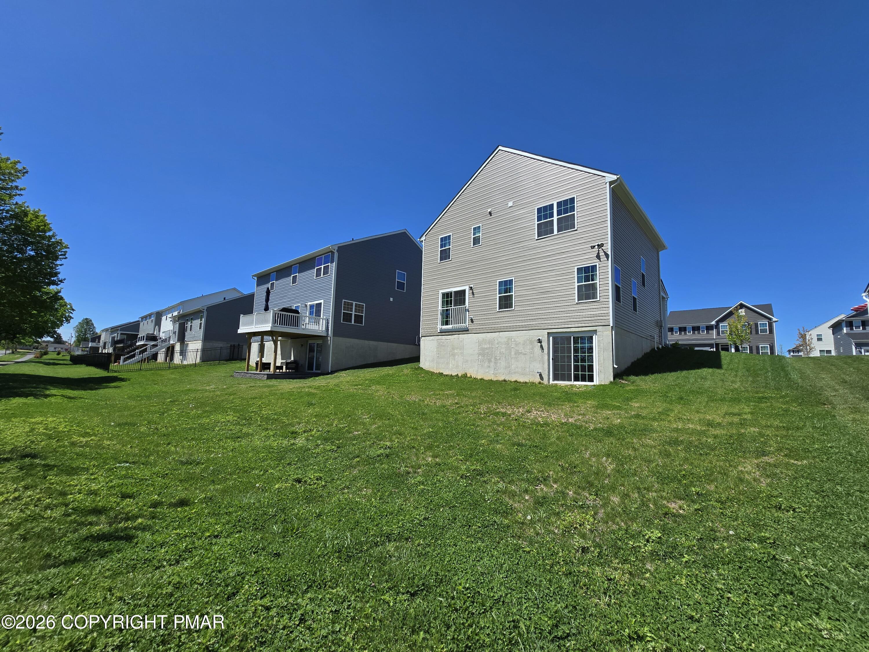 1174 Woodmont Lane