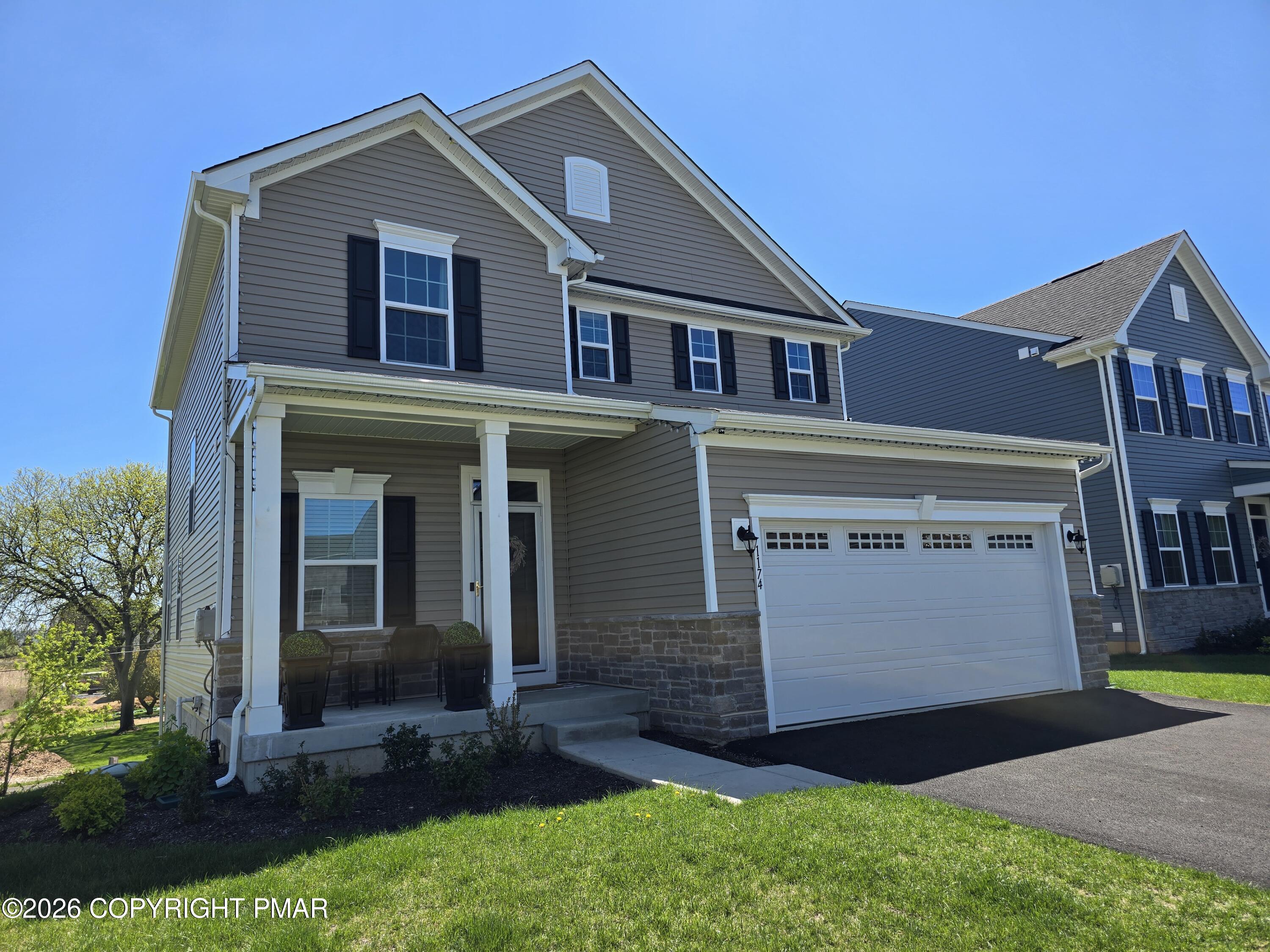 1174 Woodmont Lane
