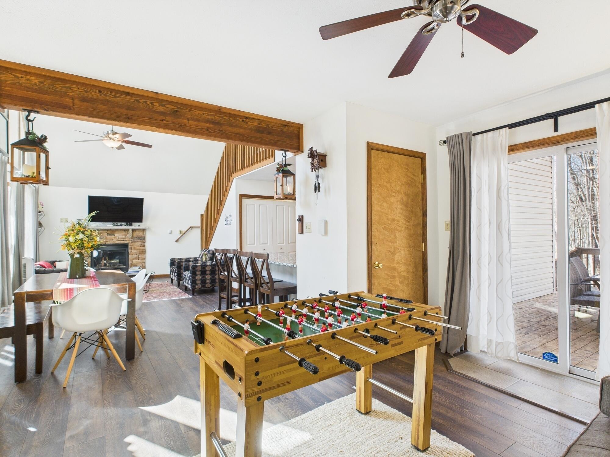 126 Moccasin Trail, Pocono Lake, Pennsylvania image 9