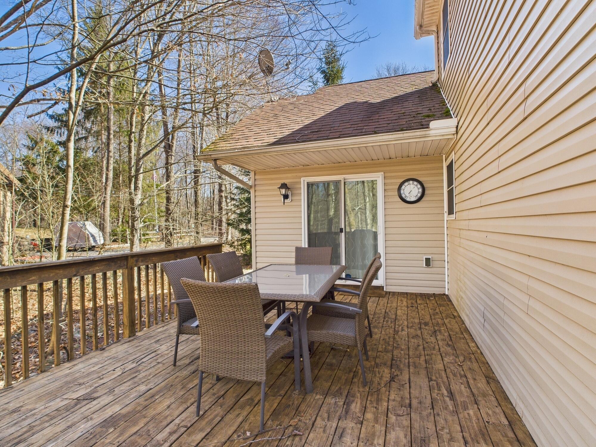 126 Moccasin Trail, Pocono Lake, Pennsylvania image 12