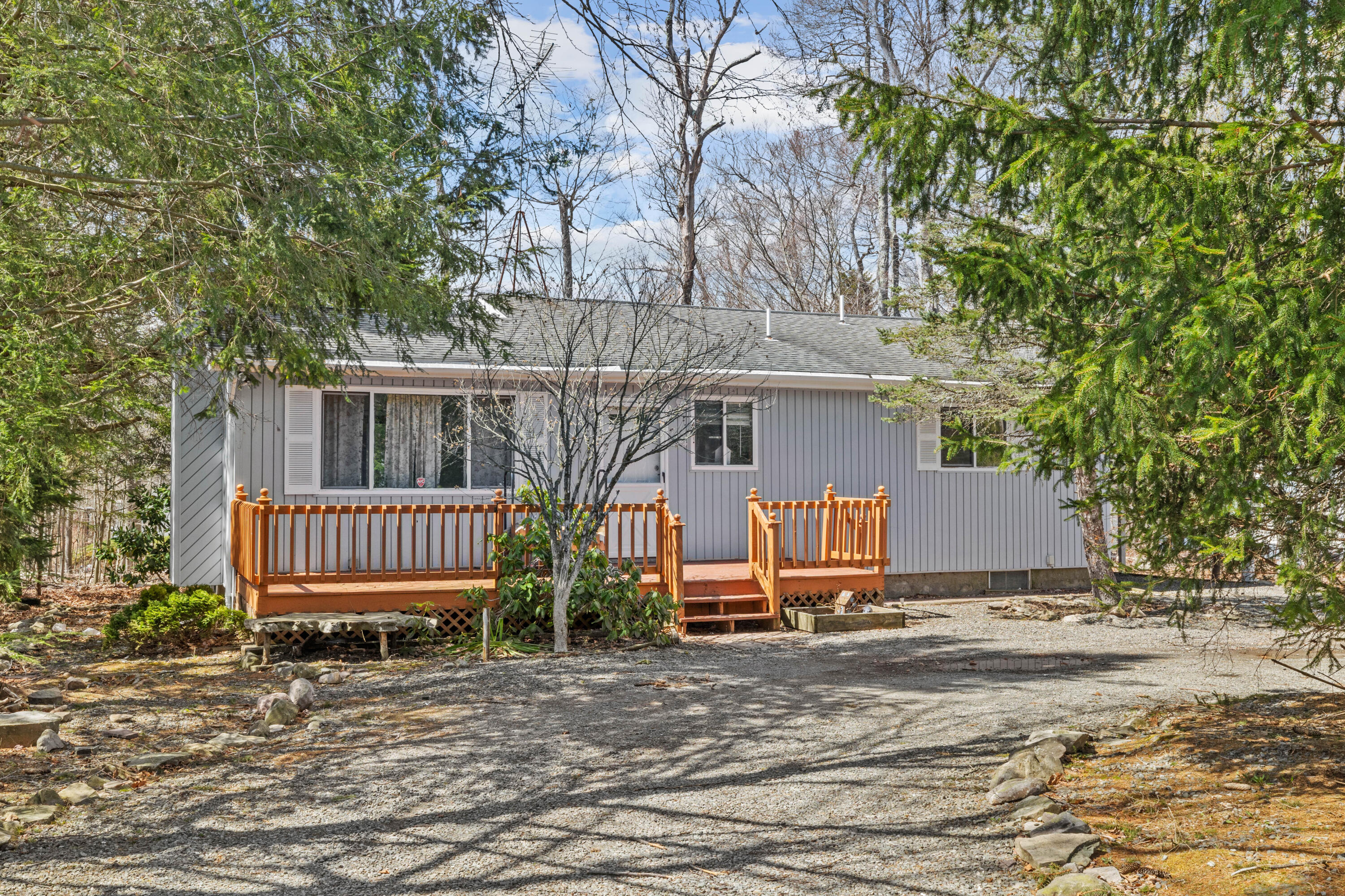 7724 Apple Lane, Tobyhanna, Pennsylvania image 4