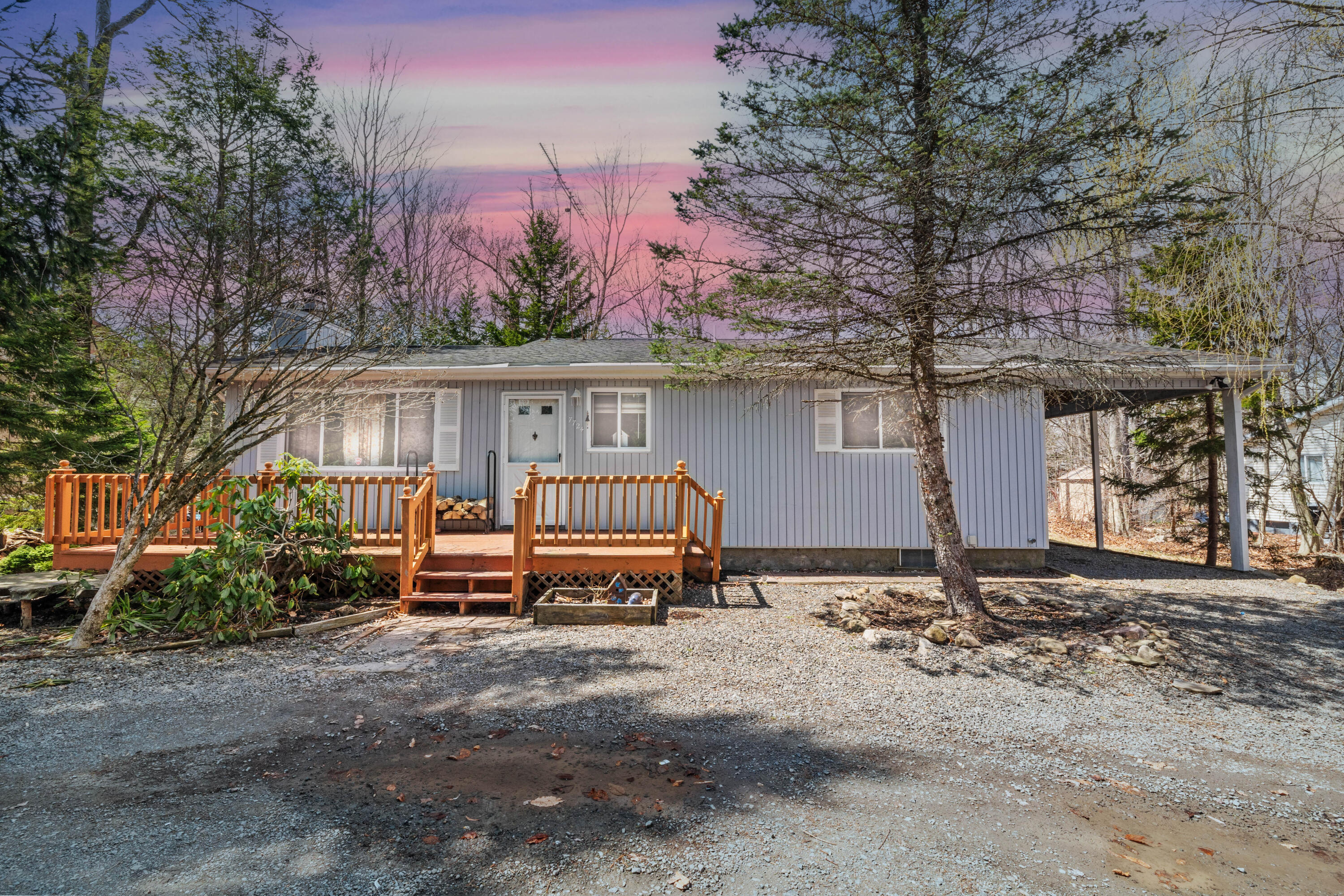7724 Apple Lane, Tobyhanna, Pennsylvania image 2