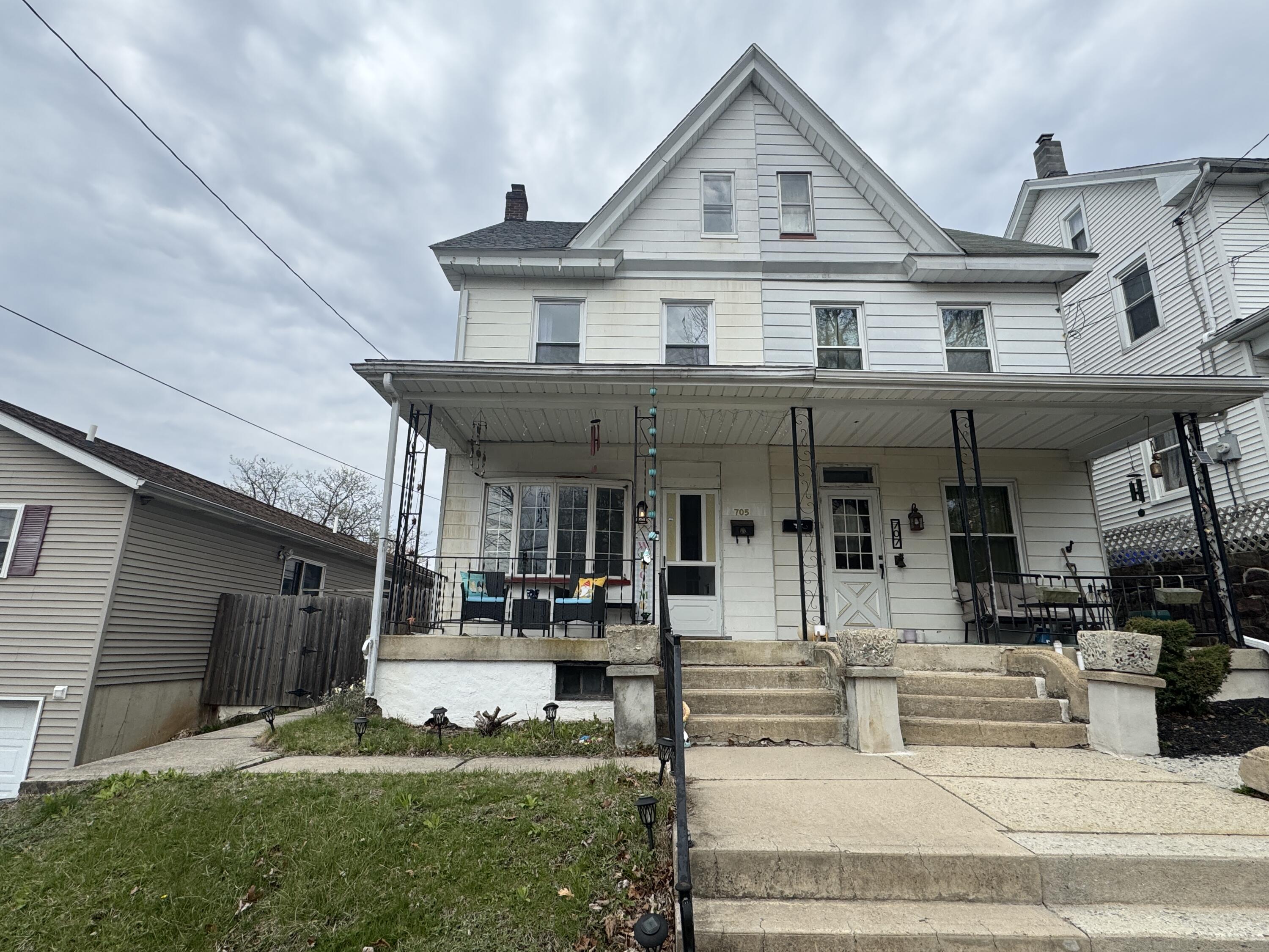 705 Center Street, Jim Thorpe, Pennsylvania image 1