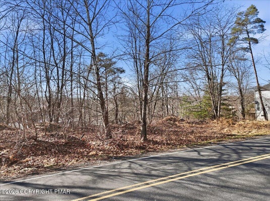 101 EDGEMONT RD, STROUDSBURG, PA 18360 - Image 364674e3b46a033f3263f888b68be21f/171660922