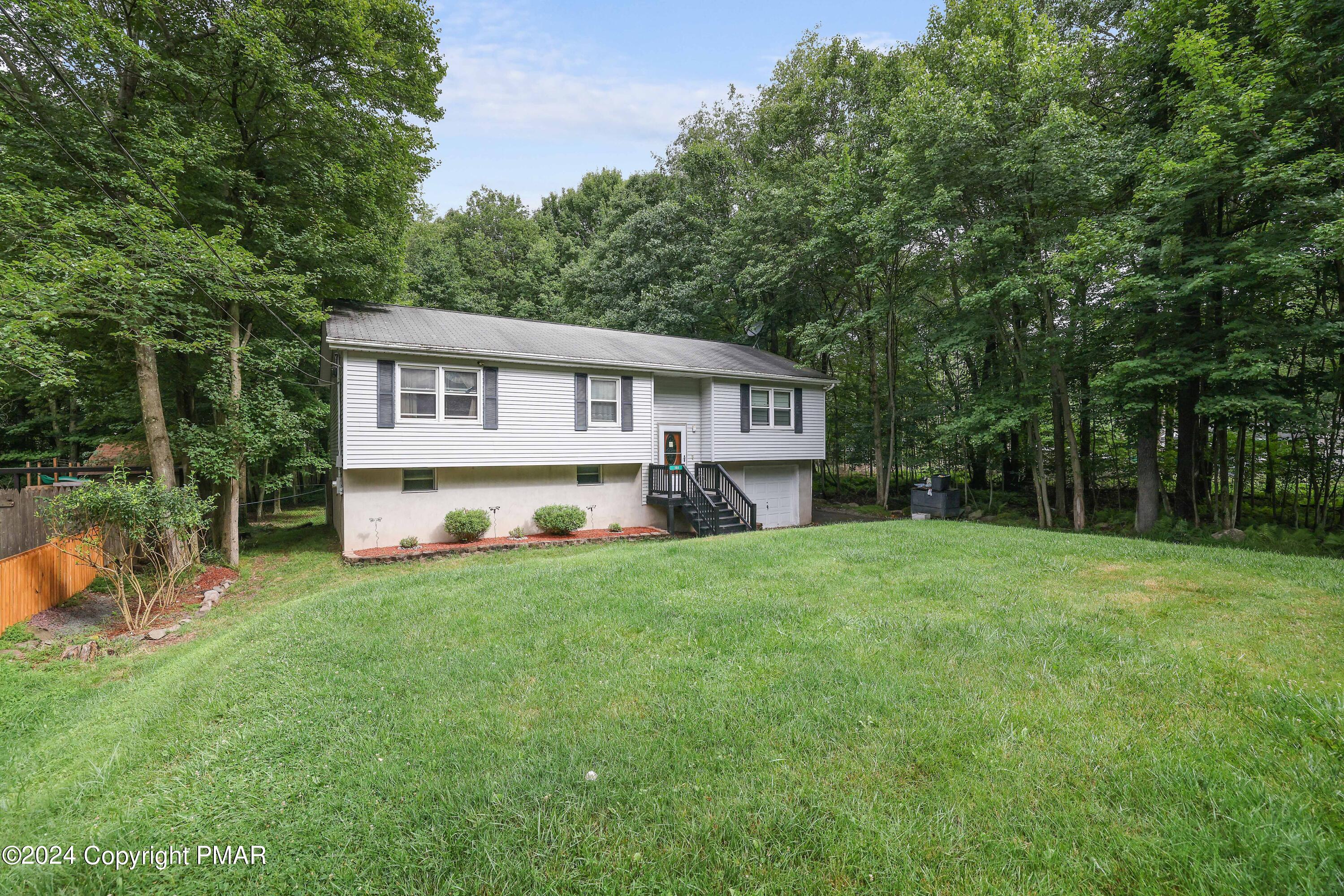 108 Moccasin Trail, Pocono Lake, Pennsylvania image 4