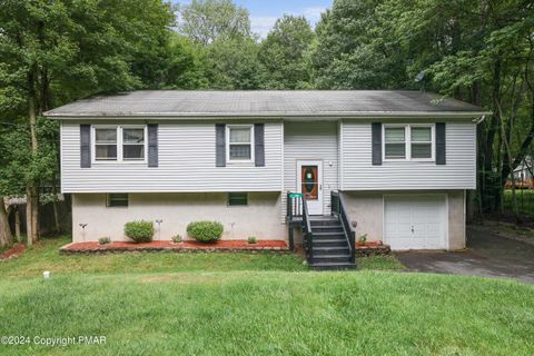 Homes For Sale - 108 Moccasin Trail<br/> Monroe County, Pocono Lake, PA 18347