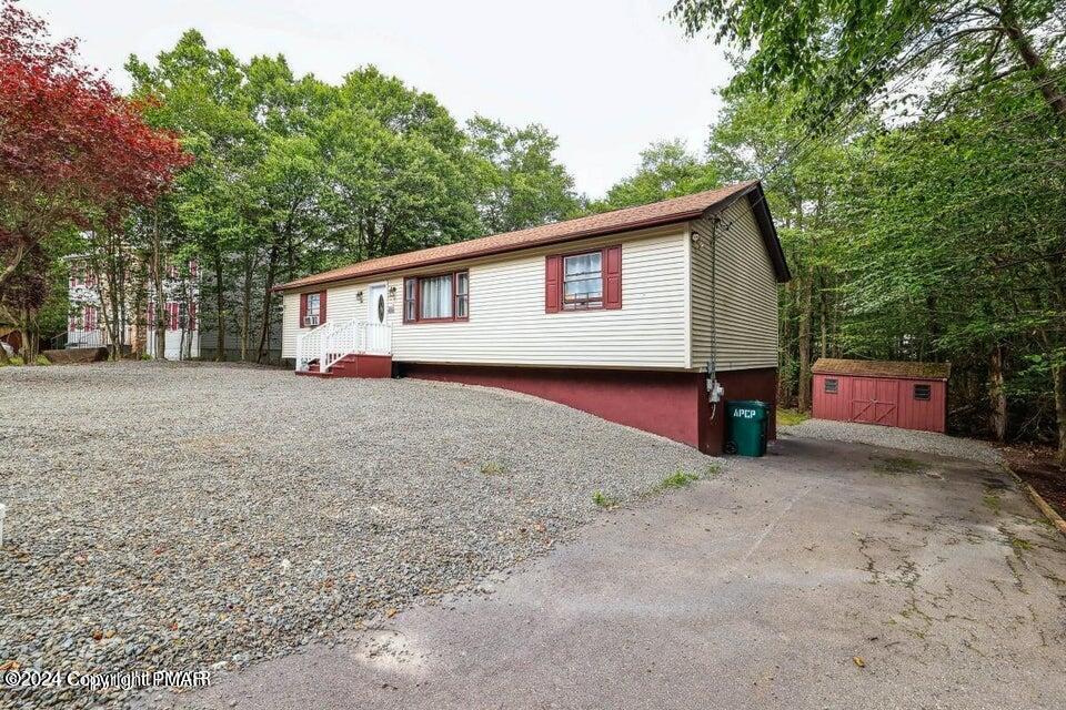 8345 Shannon Drive, Tobyhanna, Pennsylvania image 3