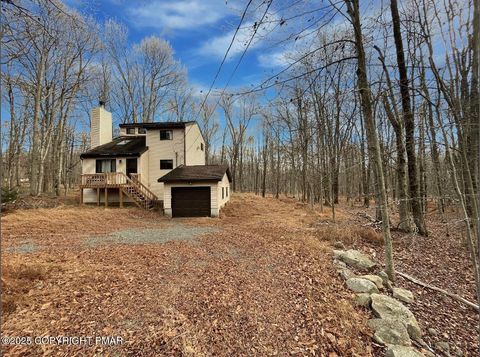 19 Livingston Lane Gouldsboro PA 18424