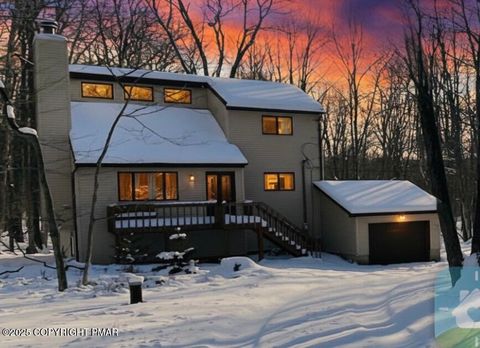 19 Livingston Lane Gouldsboro PA 18424