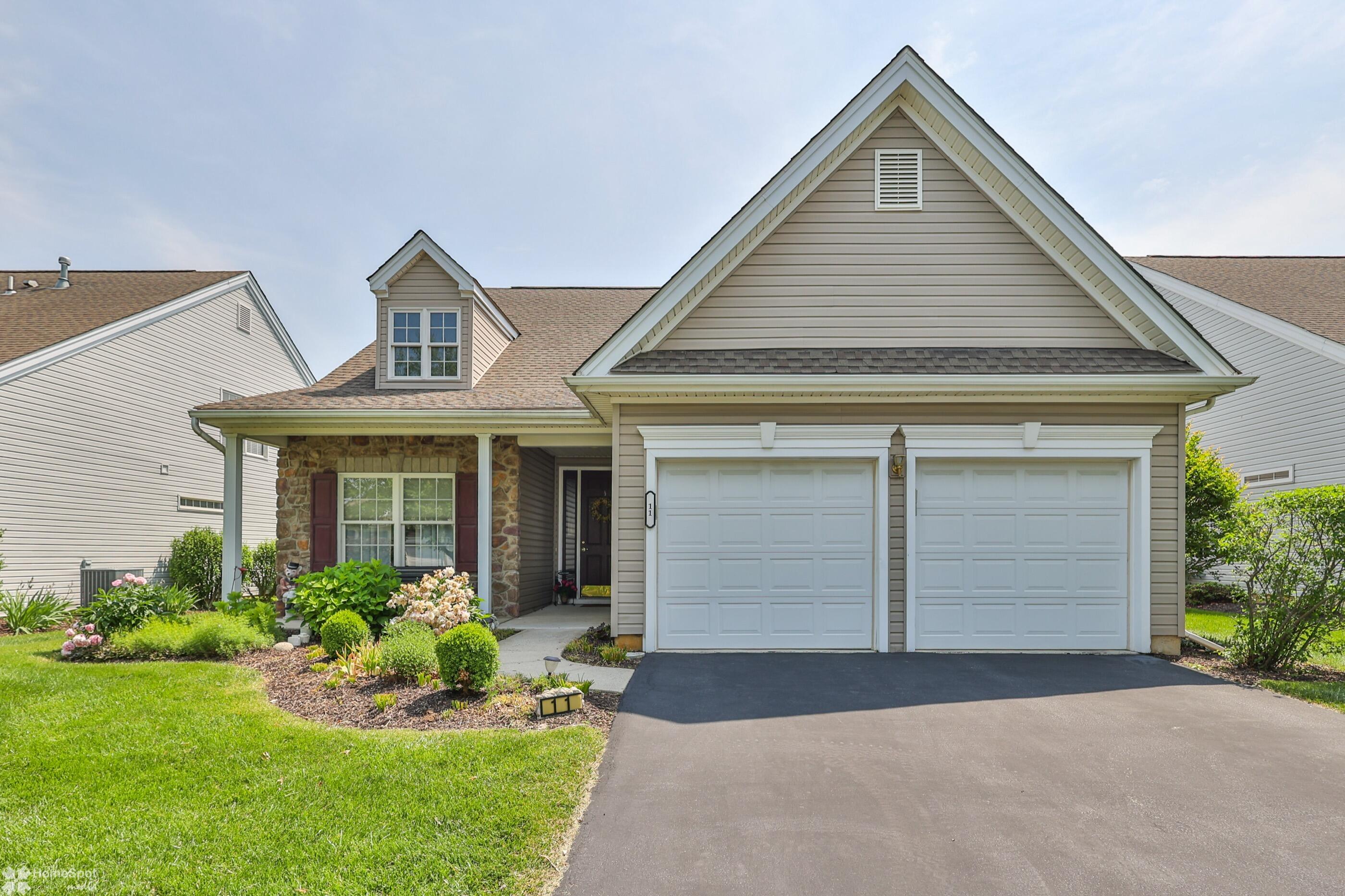 11 Inverness Lane, Easton, Pennsylvania image 1