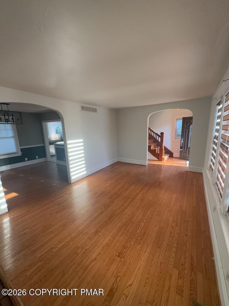 528 Lindbergh Avenue