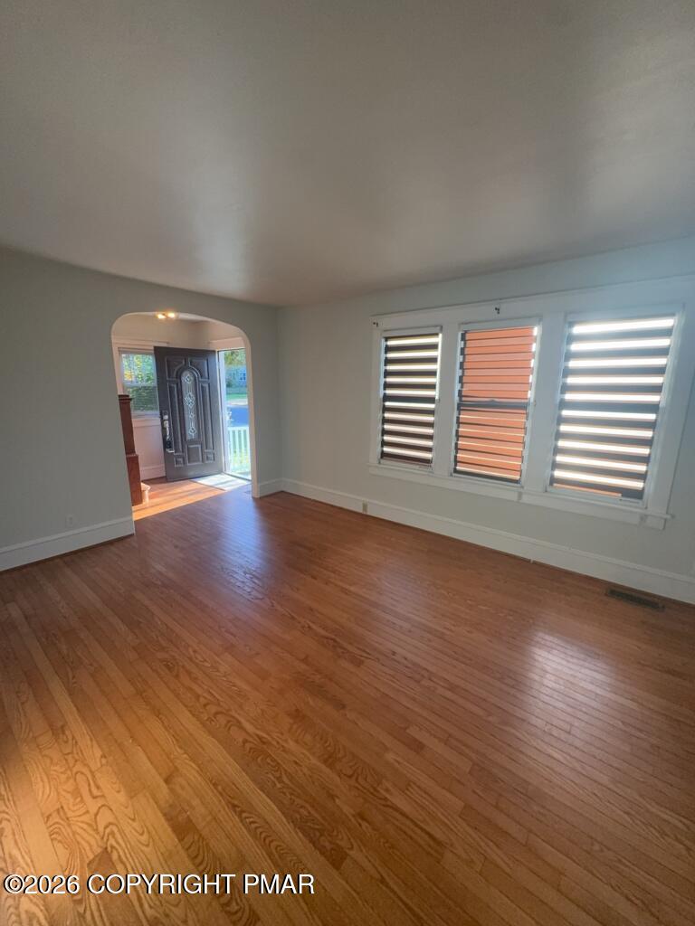 528 Lindbergh Avenue