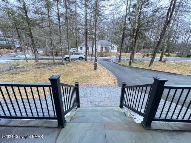 4115 Sylvan Lane, Pocono Summit, Pennsylvania image 2