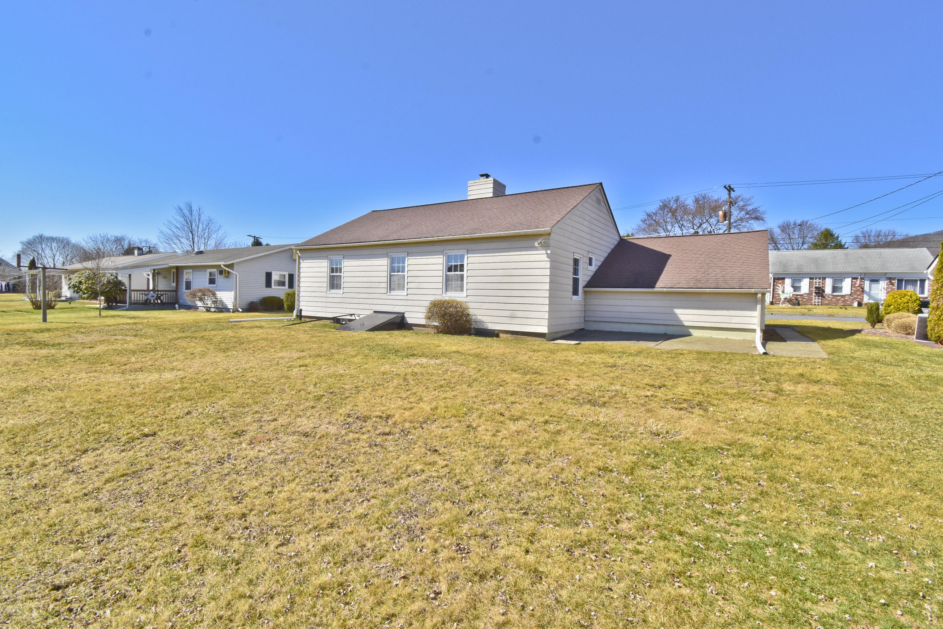 319 Alpha Avenue, Wind Gap, Pennsylvania image 38