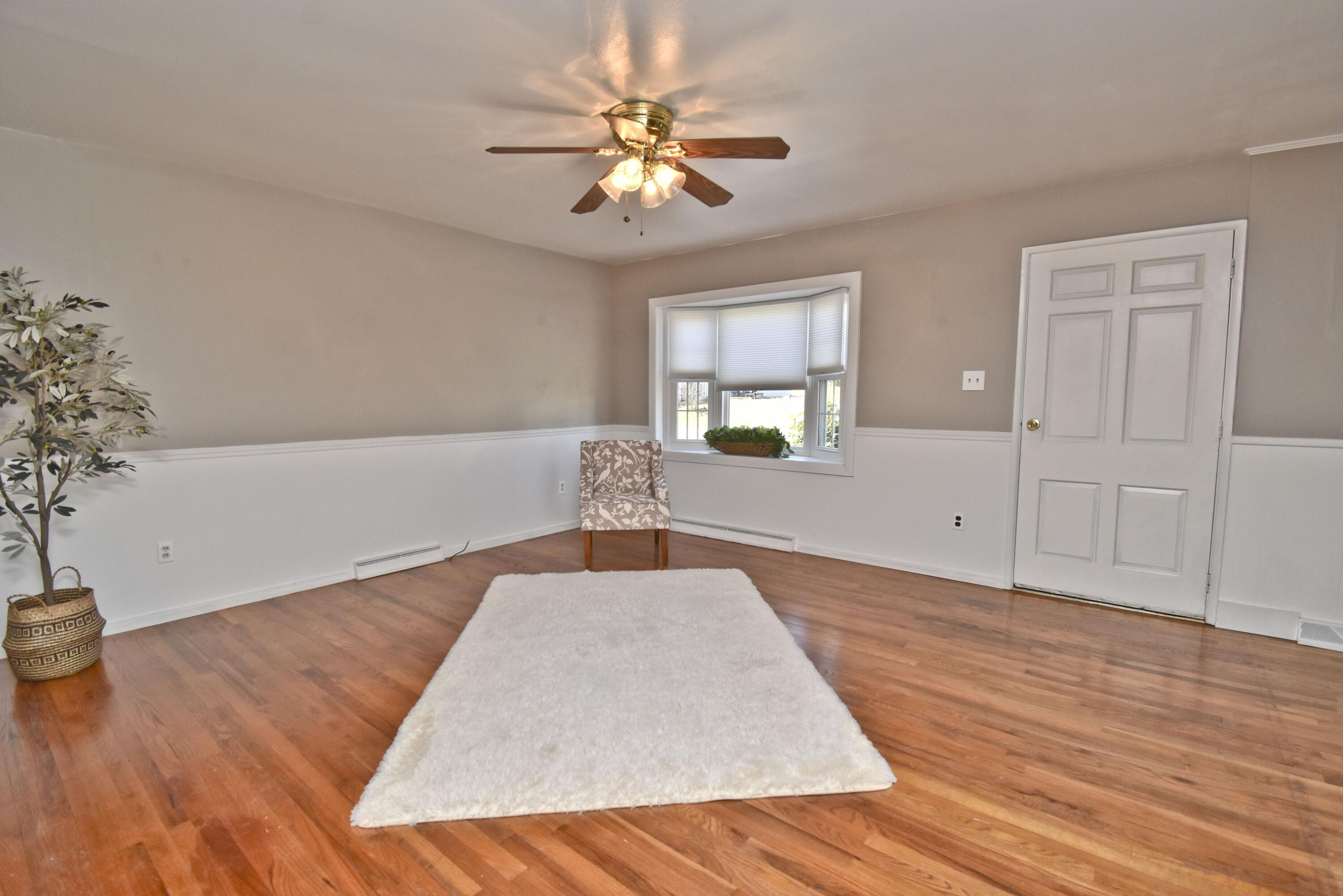 319 Alpha Avenue, Wind Gap, Pennsylvania image 5