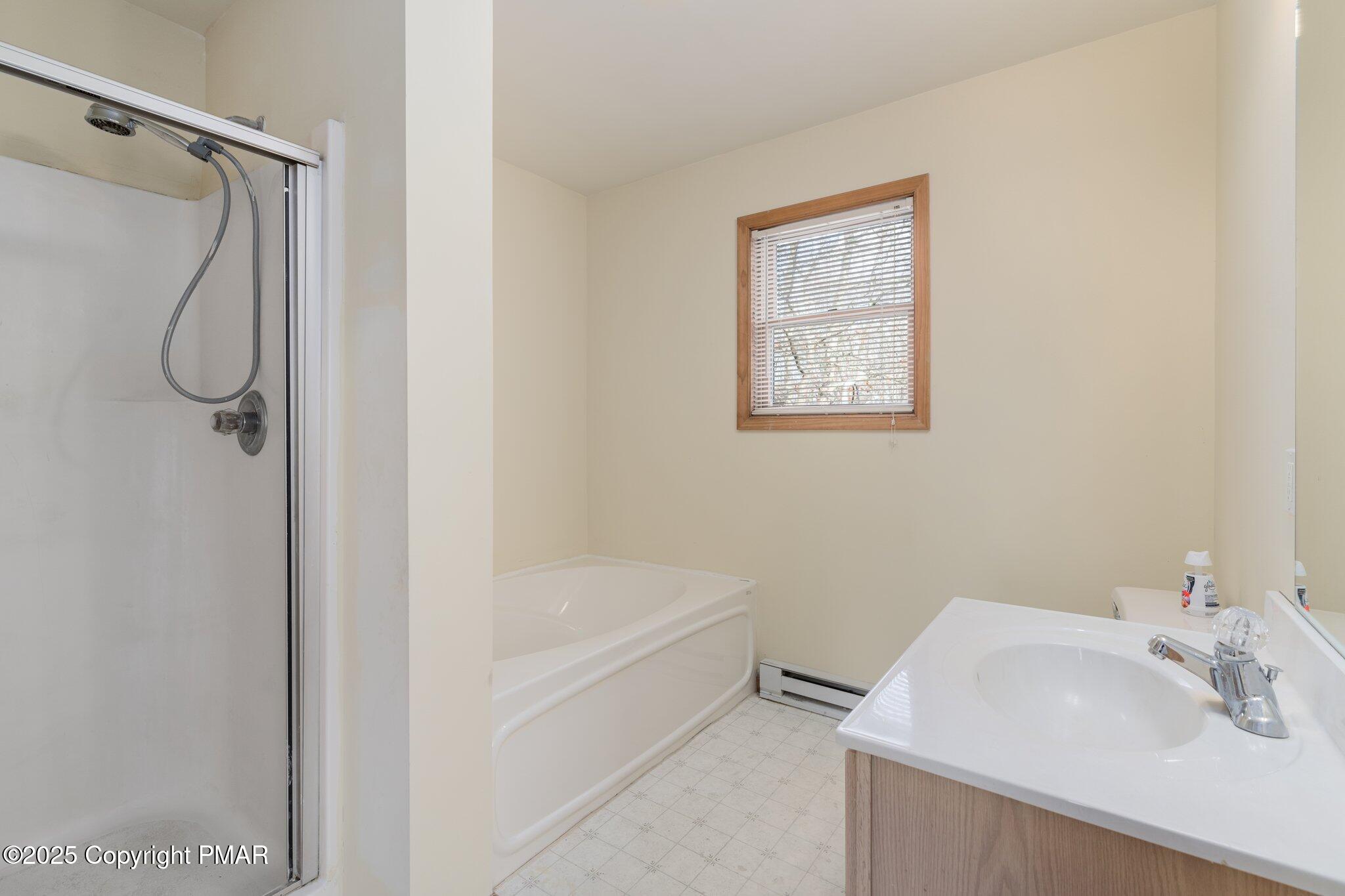2180 Scarborough Way, Bushkill, Pennsylvania image 28