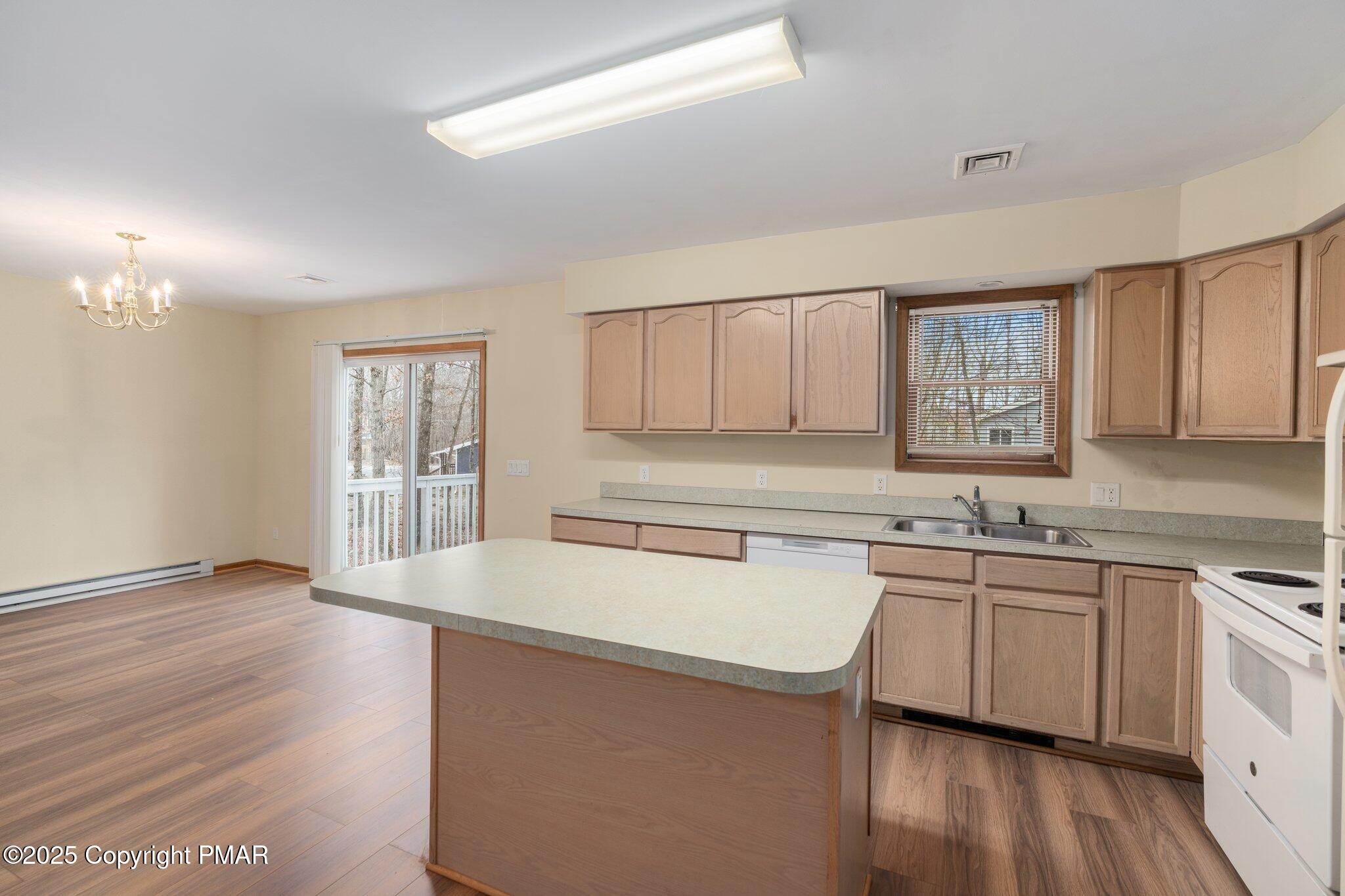 2180 Scarborough Way, Bushkill, Pennsylvania image 22