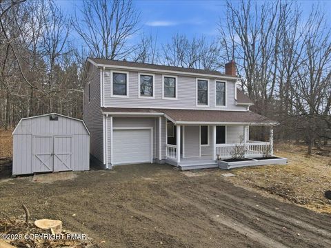 Homes For Sale - 142 Towering Court<br/> Saylorsburg, PA 18353