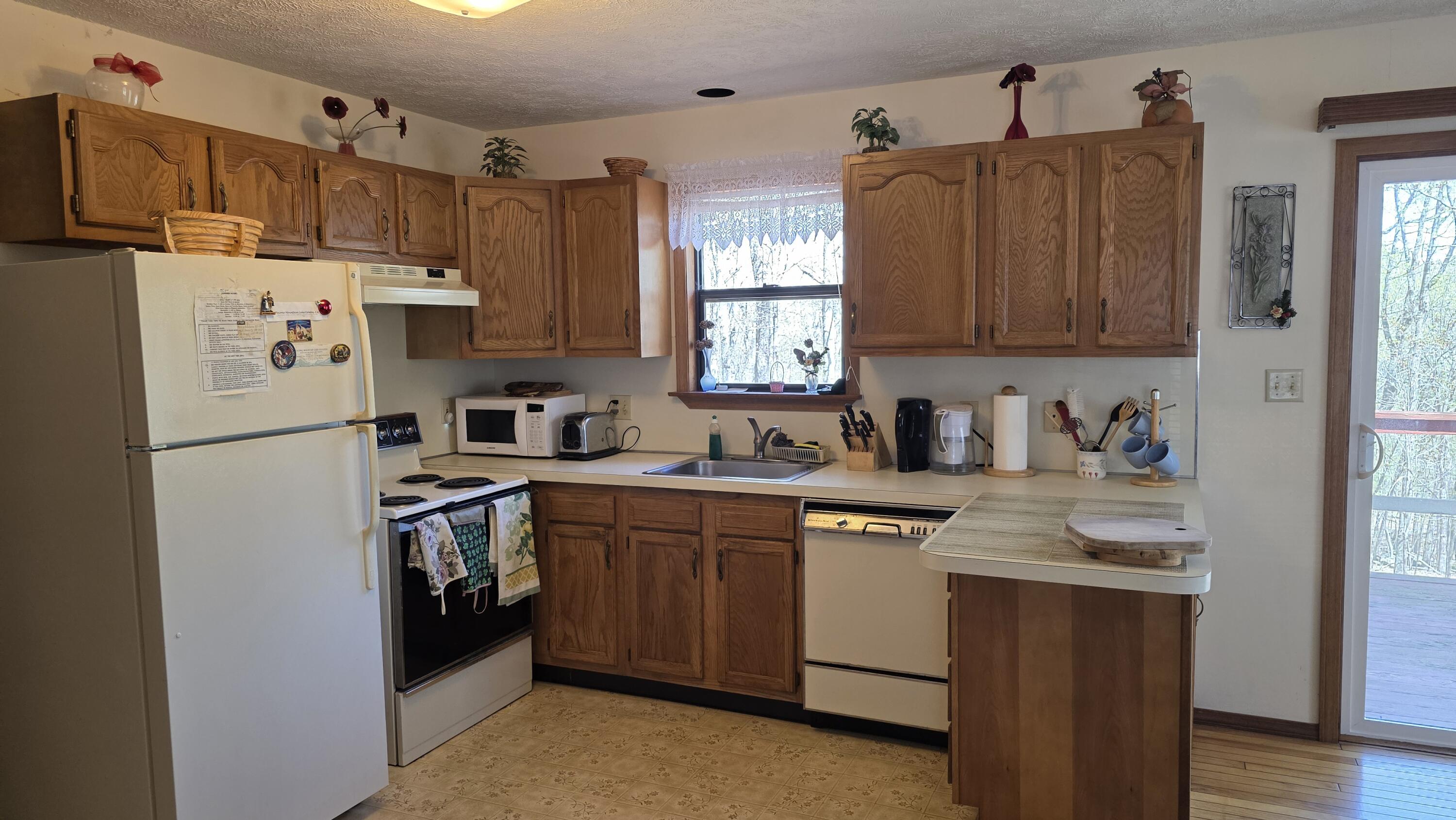 175 Mockingbird Court, Bushkill, Pennsylvania image 14