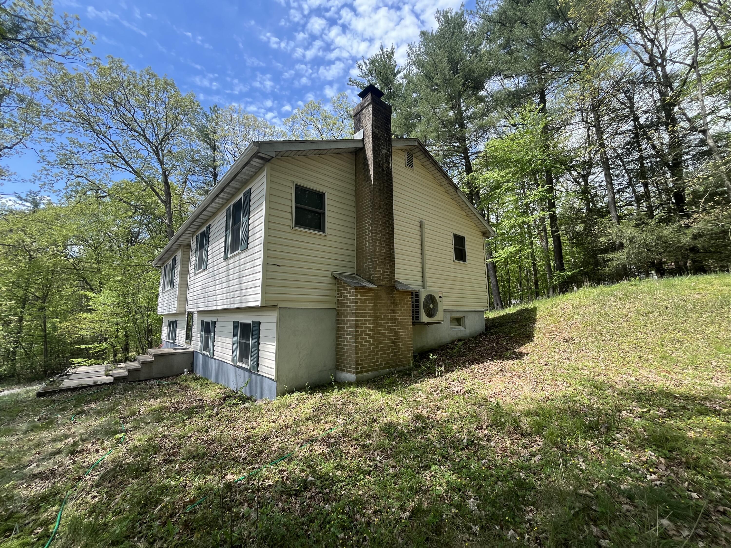 2637 Fernwood Avenue, Bartonsville, Pennsylvania image 19