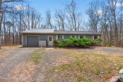 Homes For Sale - 141 Wild Meadow Drive<br/> Milford, PA 18337