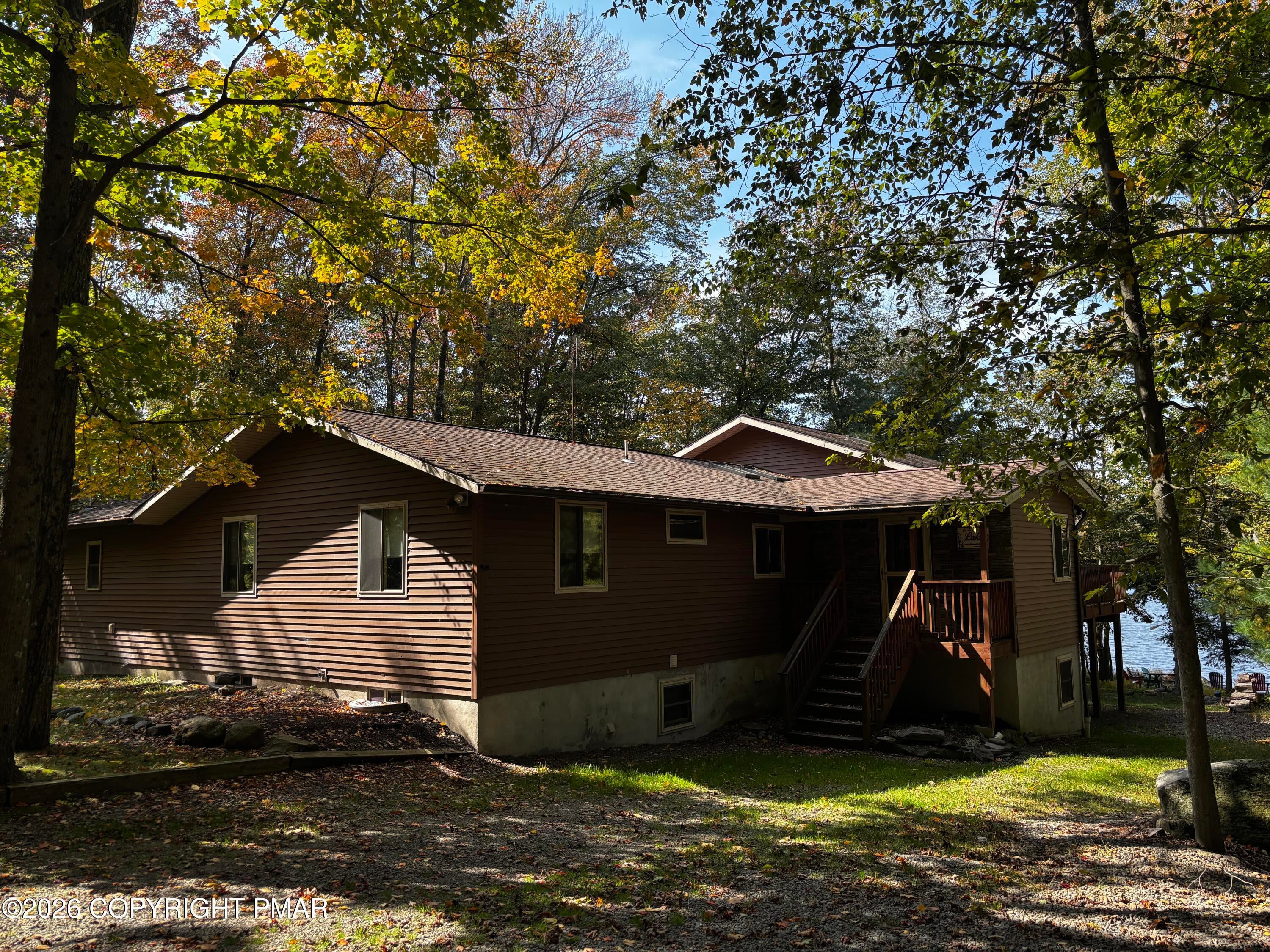 77 Lake Drive E
