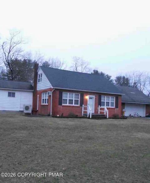 Homes For Sale - 1564 Spruce Street<br/> Monroe County, Stroudsburg, PA 18360