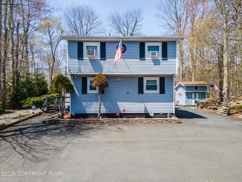 Homes For Sale - 945 Country Place Drive<br/> Tobyhanna, PA 18466